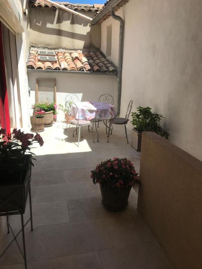 La Charmeuse Apartment *