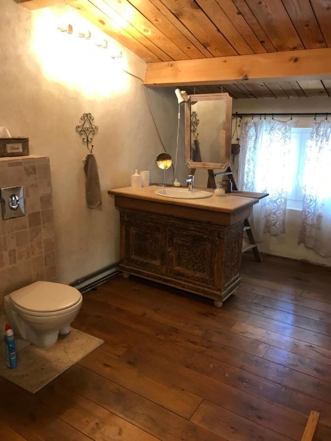 La Charmeuse Apartment *